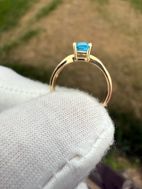 14k Yellow Gold Topaz Ring
