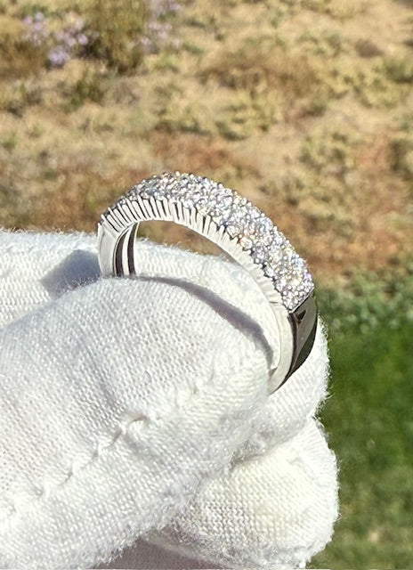 10k White Gold Diamond Ring